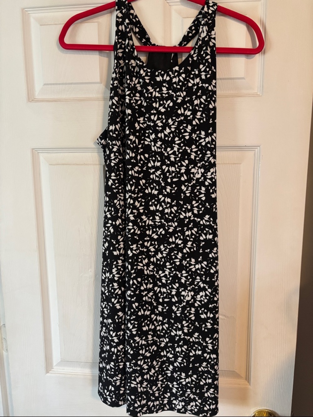 CeCe Black and White Floral Midi Dress Key hole spring summer sz L